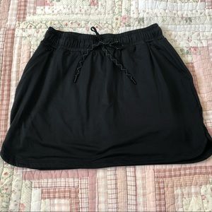 Market & Spruce Black Skort, size M